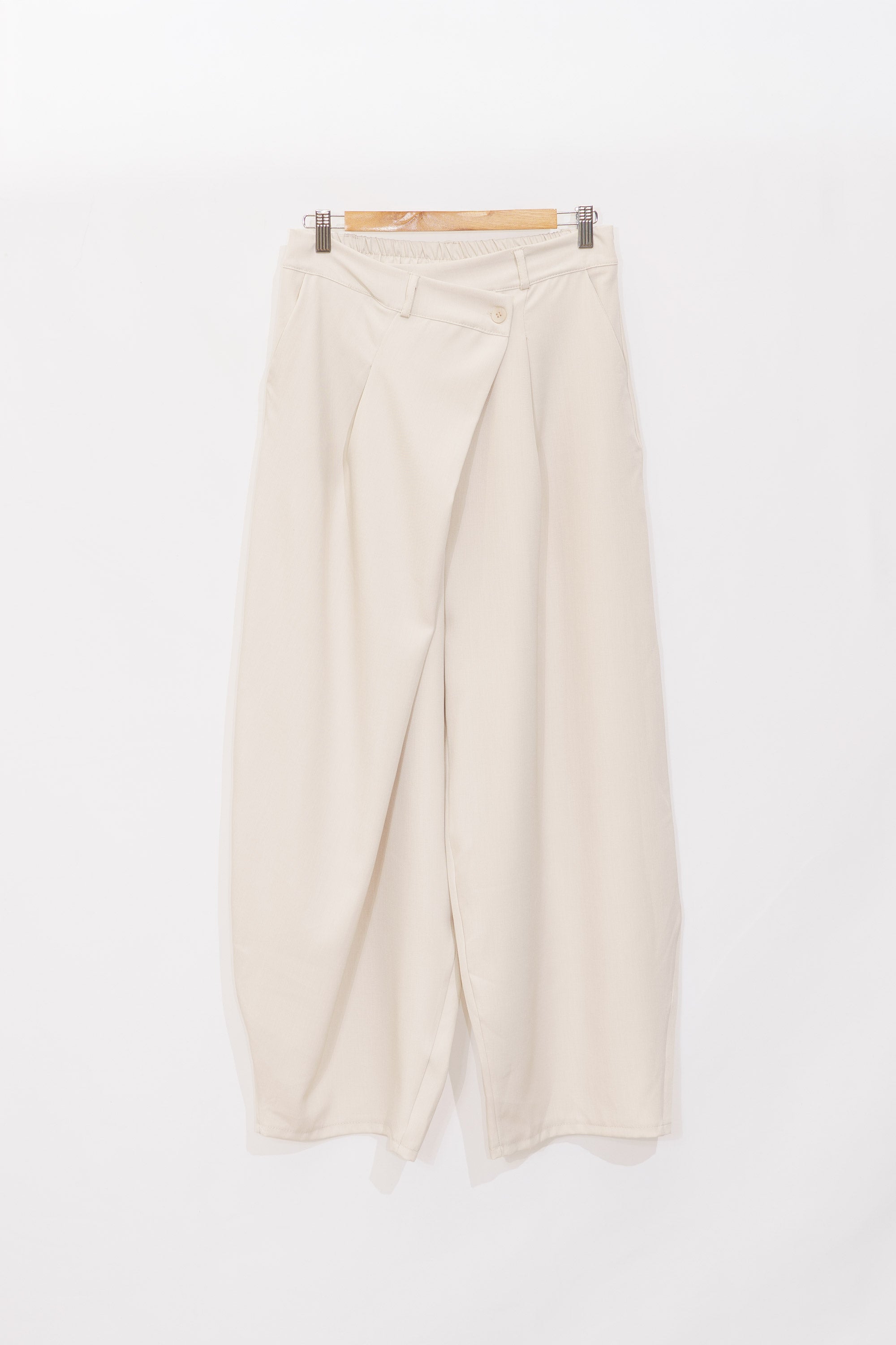 Pantalón Balloon Beige Cruzado