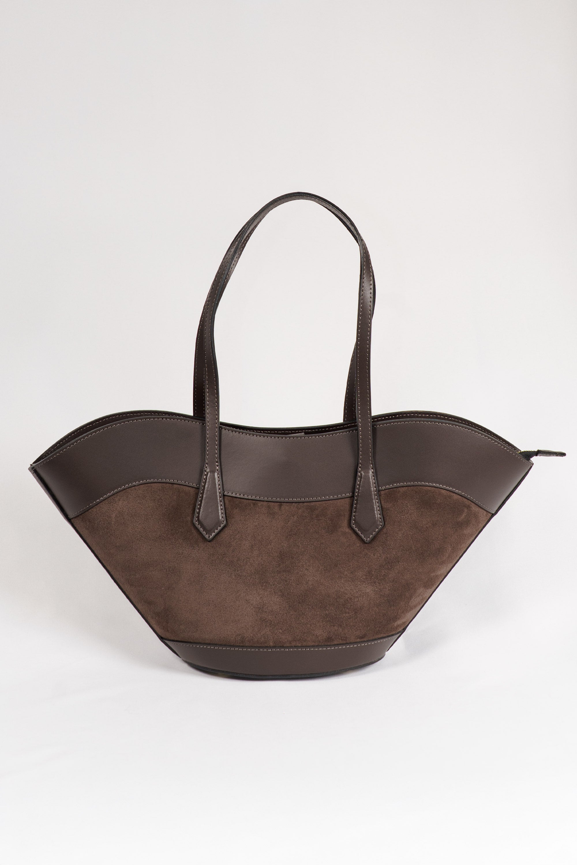 Bolso de piel marrón chocolate amplio con asas largas para mujer