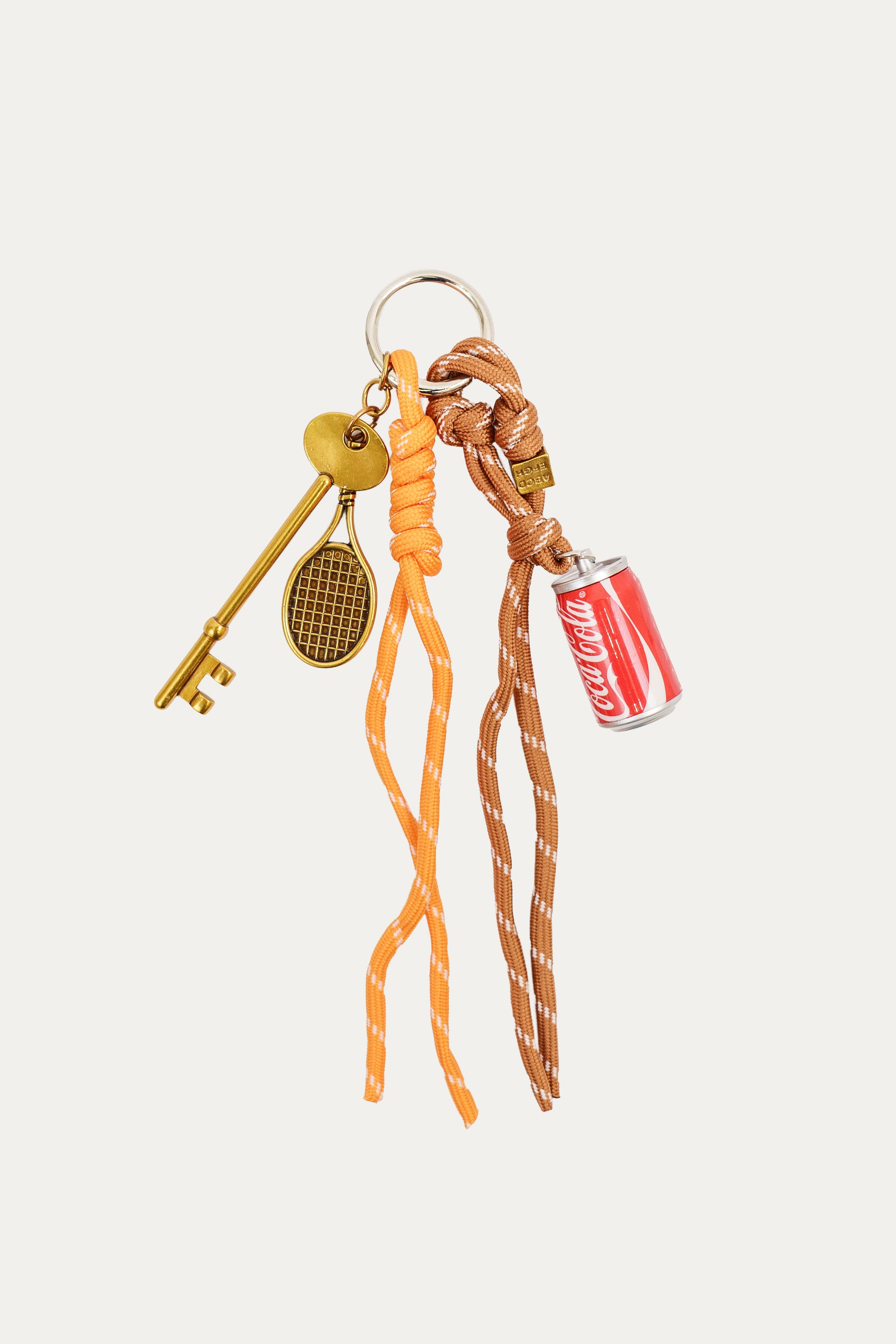 Colgante para bolso Naranja y Marrón con charms metálicos