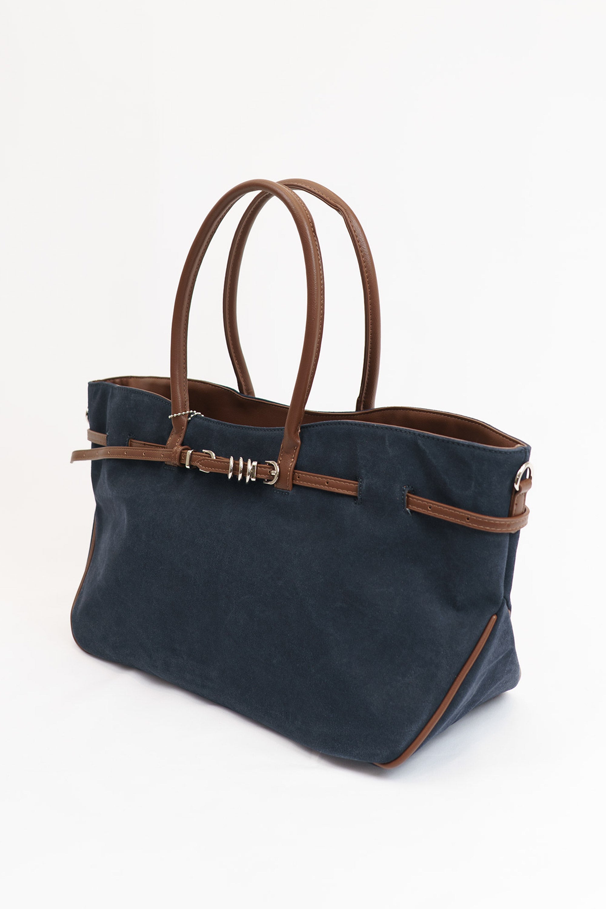 Bolso shopper azul marino con detalles camel y asas dobles para mujer