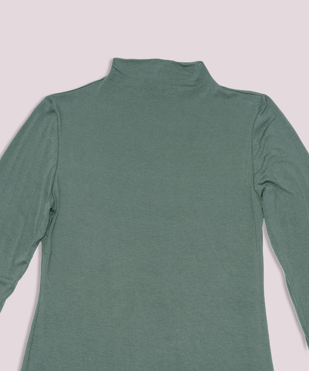 22017-verde-2-kopia | elevee. Es Camiseta cuello alto verde elevee Es