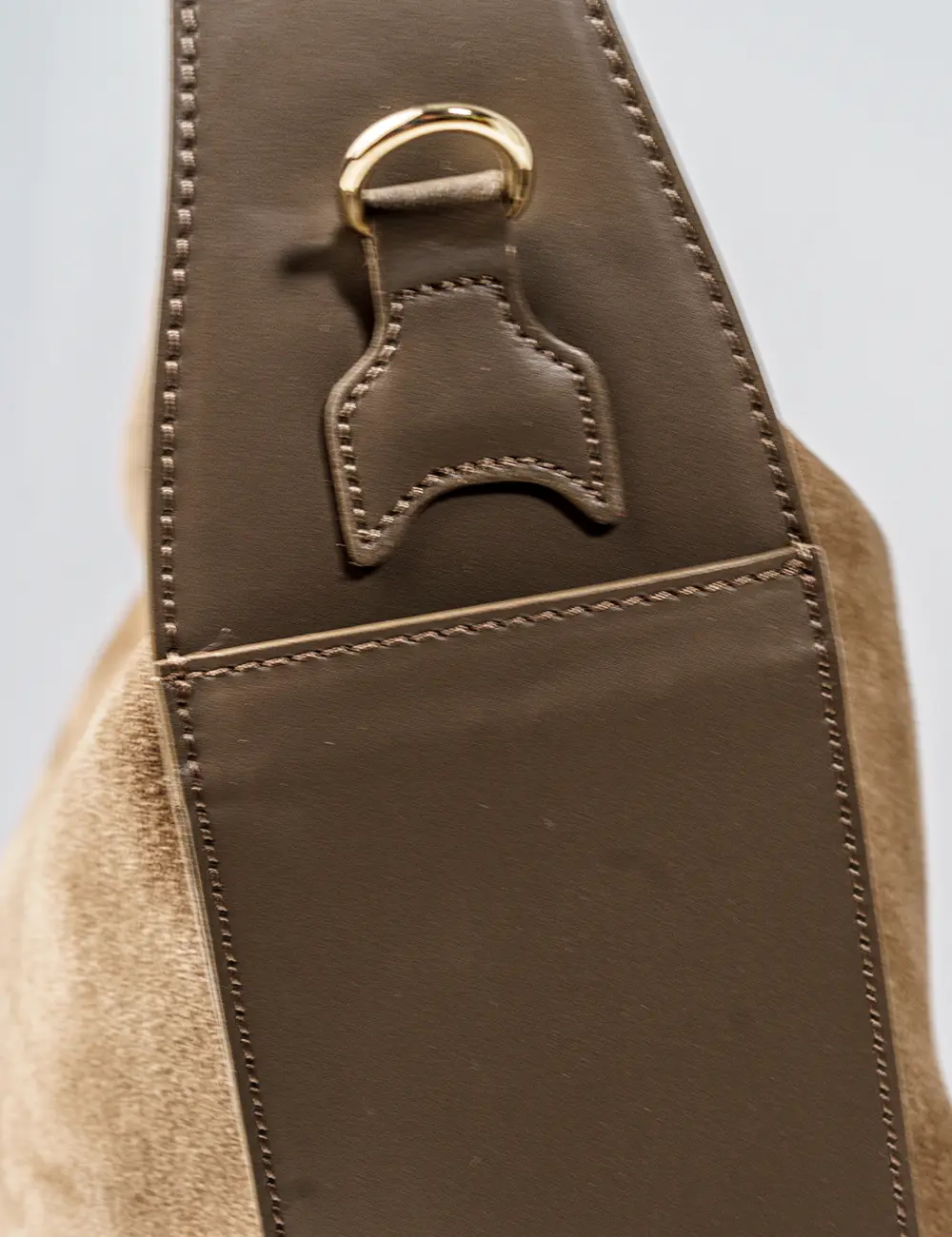 Bp-25151- taupe-6 | elevee. Es Bolso piel de ante elevee Es