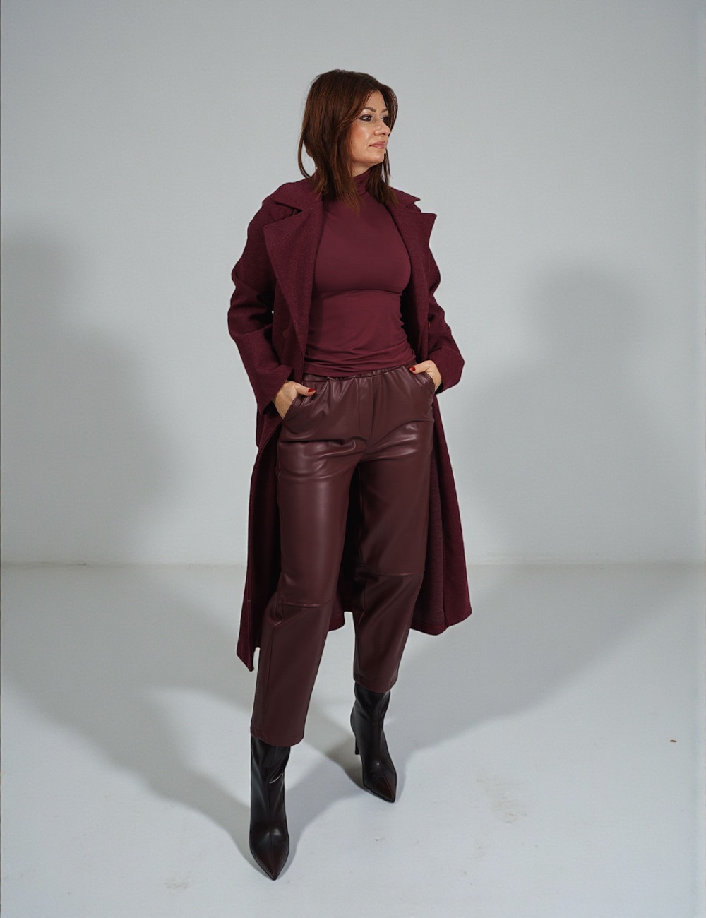 23427---b1 | elevee. Es Abrigo largo burdeos elevee Es