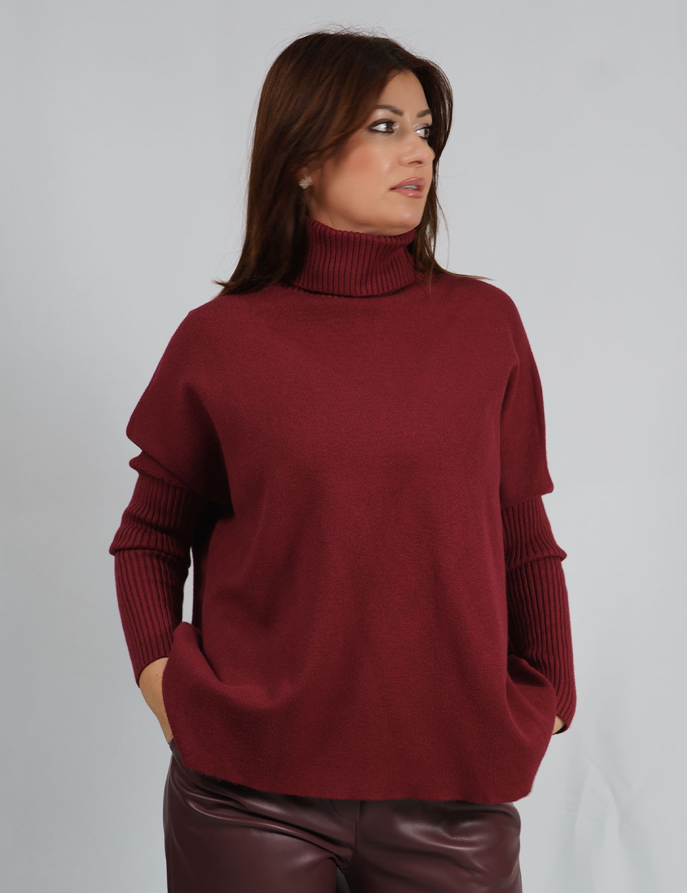 Zs5358-b2 | elevee. Es Jersey cuello alto burdeos elevee Es